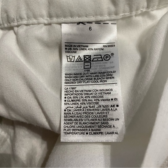 Old Navy White Gold Foil Palm Tree Linen Blend Chino Shorts - Picture 5 of 5